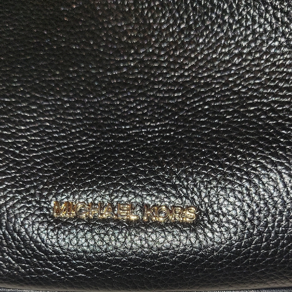 Michael Kors Cora Black and Gold Shoulder Bag - Picture 6 of 7